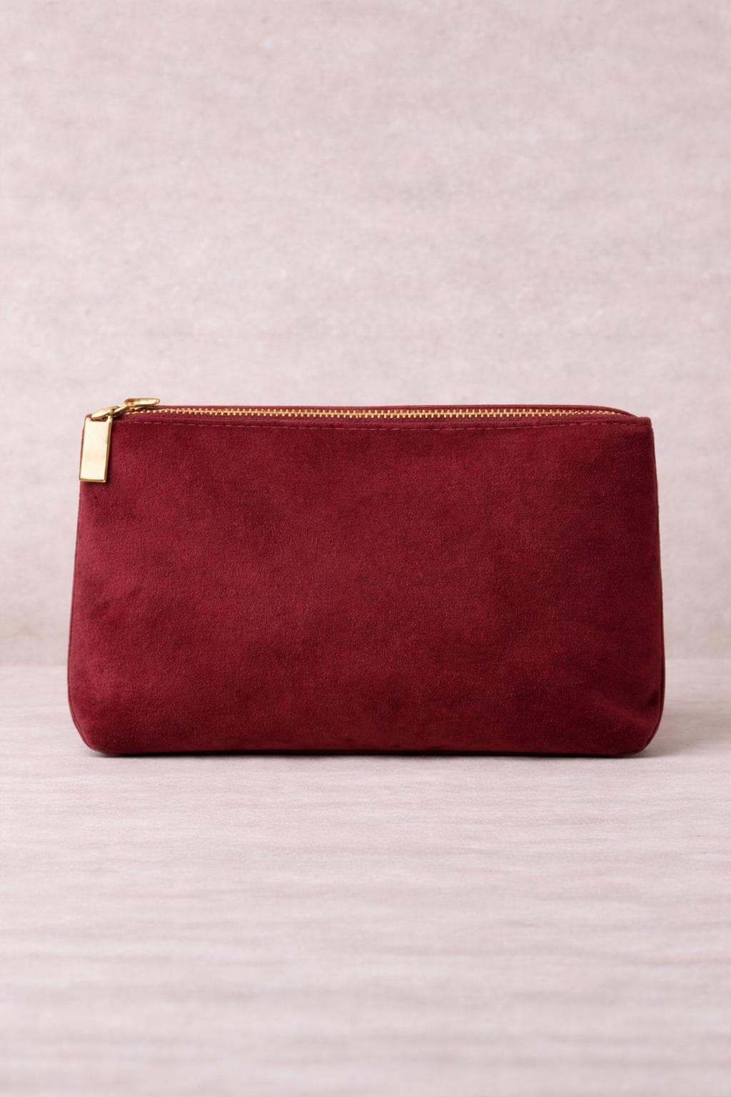 Velvet Cosmetic Pouch – Minimalist Travel Makeup Bag with Gold Zipper