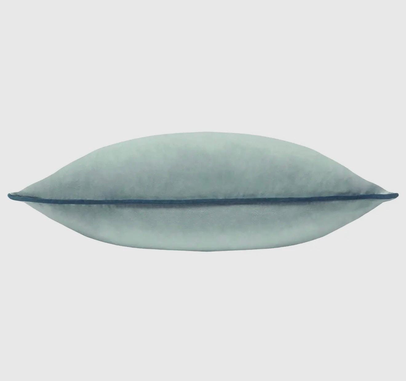 Teal Velvet Throw Pillow – Modern Cushion with Contrast Piping