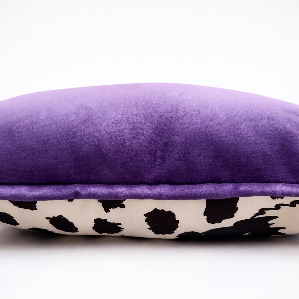 Custom Pet Portrait Pillow – Handmade Illustrated Dog Cushion